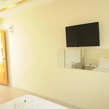 Aparthotel Suit